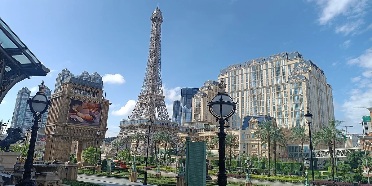 Casino resorts and Asian tourism